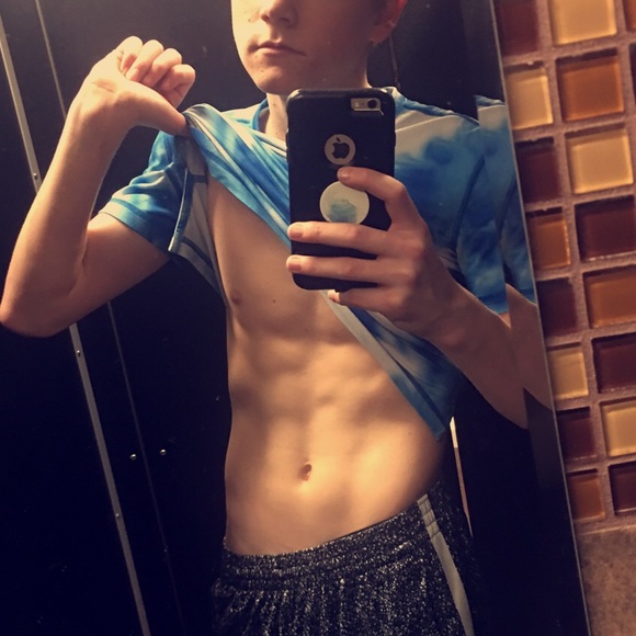 Meet your Posher, Chris - Picture 1 of 1